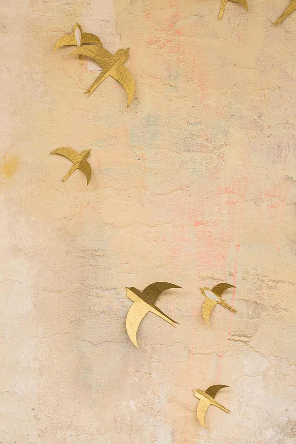 Set of gold wall swallows in paper