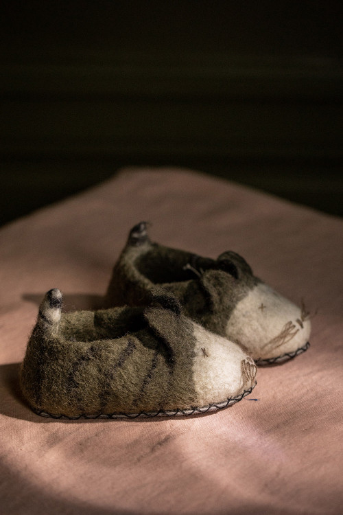 chaussons en feutre original en forme de tigre pour enfant