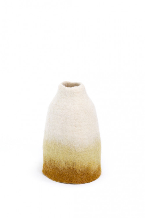 vase cover S soft wheat gold felt
