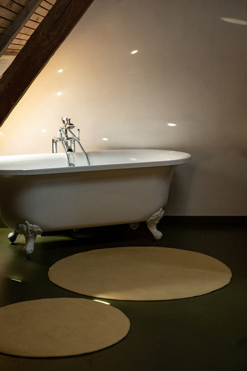 Duo of round rugs in yellow boiled wool for the bathroom Duo of round rugs in yellow boiled wool for the bathroom