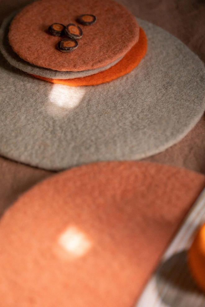 Mix of wool felt placemats for natural decoration