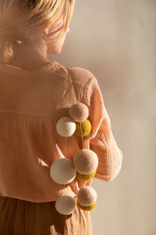 SUSPENSION PERLES & POMPON