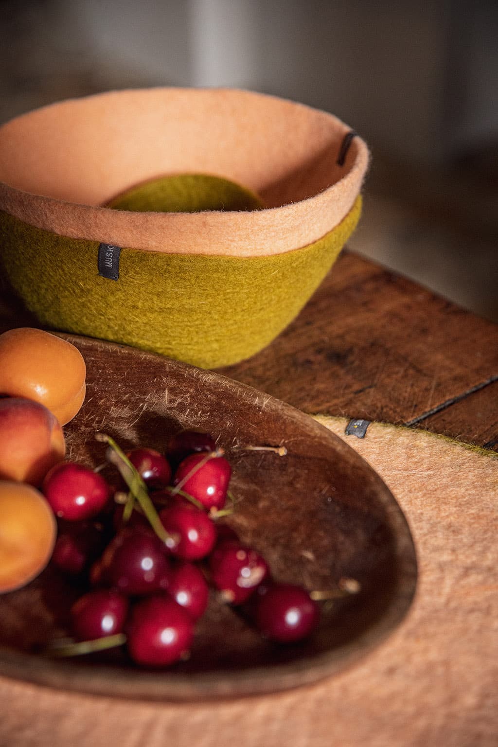 Trio de corbeilles à fruit en laine et bois