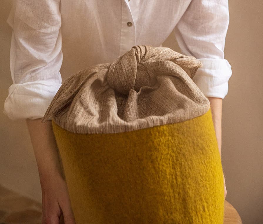 Panier de rangement en feutre à nouer