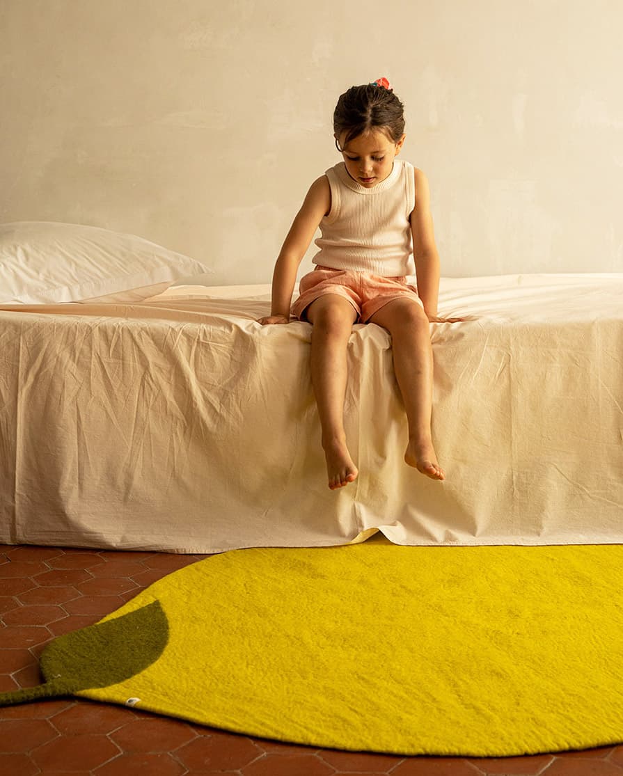 Tapis jaune en laine en forme de citron pour la chambre d’enfant