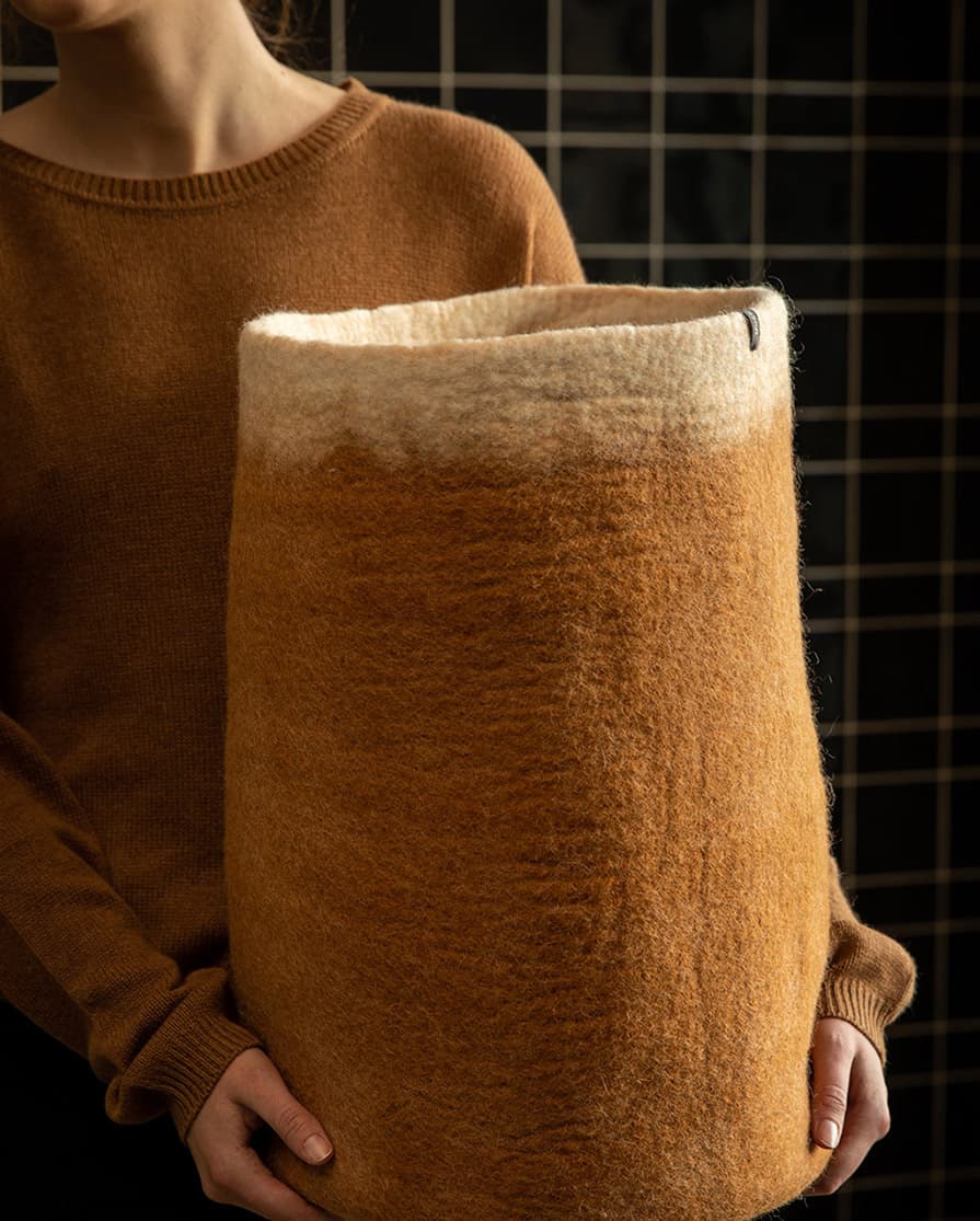 Élégant panier haut de rangement marron et blanc en laine feutrée